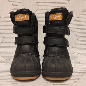 Cat & Jack Black Faux-Fur Winter Ankle Boots with Tan Logo Patch Boys Size 9